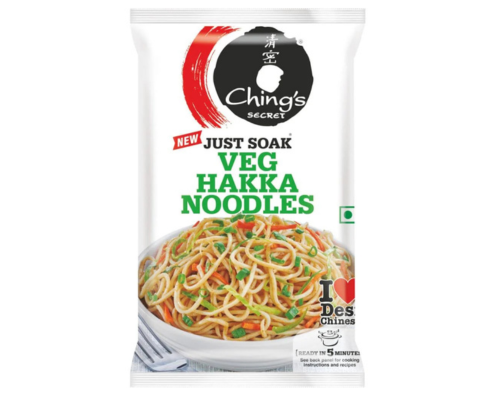 Chings veg hakka noodles (50% extra free 560 gm + 280 gm)